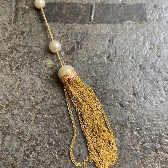 Vivienne Westwood Long High End Skattered Teardrop Pearl Necklace - Picture 7 of 10